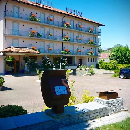 Marina Hotel